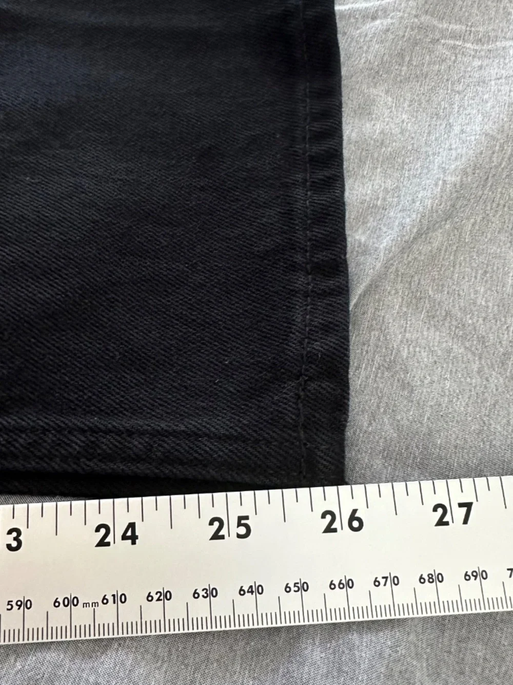 Abercrombie & Fitch Women’s Size 28 Mid Rise 90's Straight Jeans Extra Short Bla - Picture 7 of 8